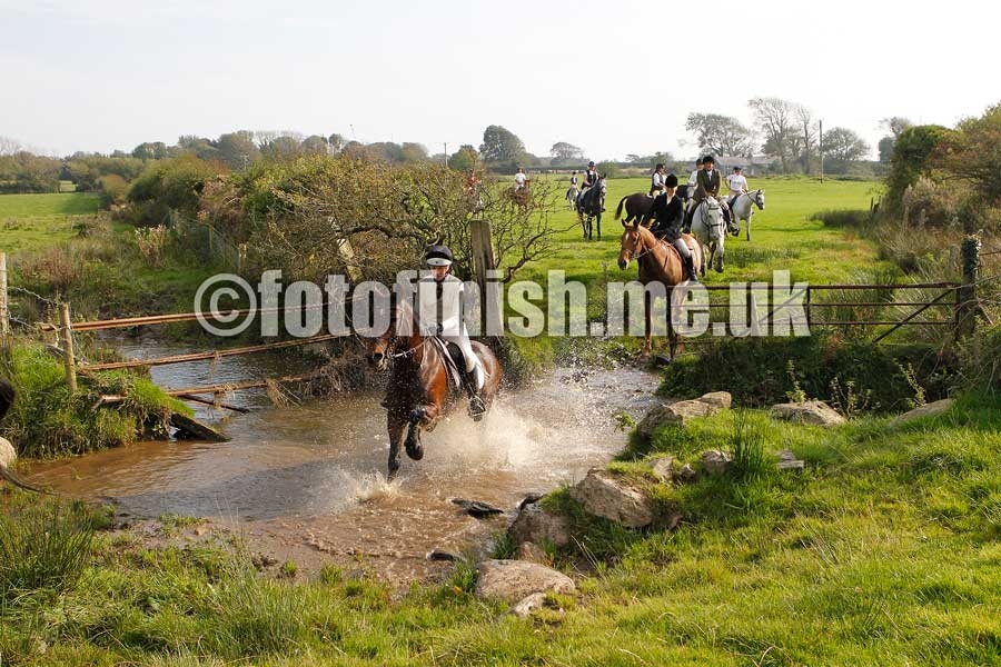 108637