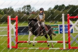 _Q0A5828